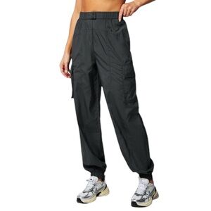 Fabletics Parachute Cargo Pants NWT